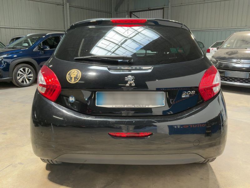 Peugeot 208 1.6 e-HDi Féline 2013 – снимка 7
