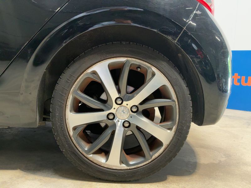 Peugeot 208 1.6 e-HDi Féline 2013 – снимка 5