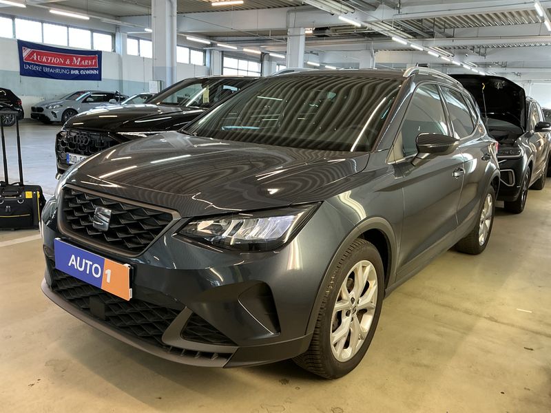 Seat Arona 1.0 TSI FR 2024 – снимка 1