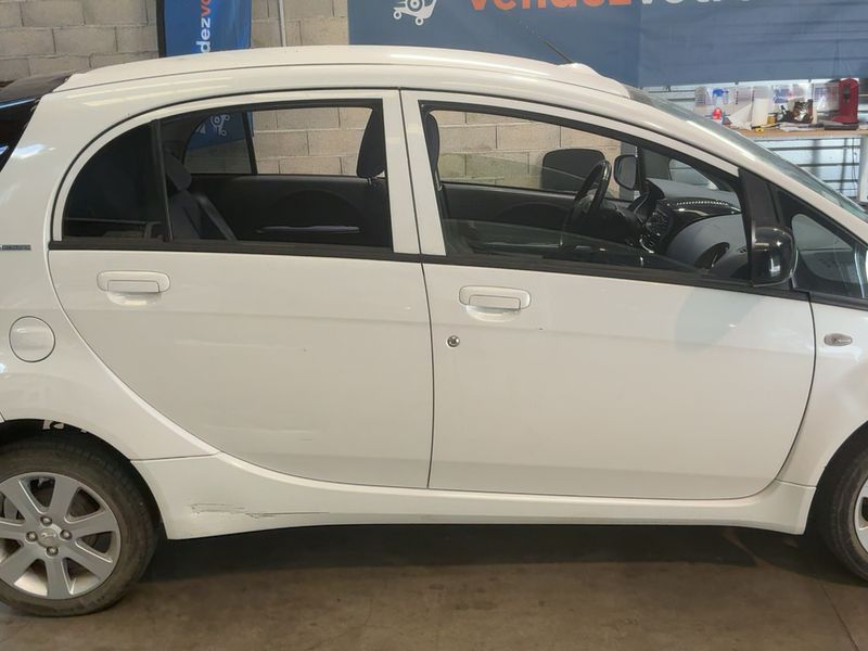 Peugeot iOn electric drive 35 kW Active 2016 – снимка 10