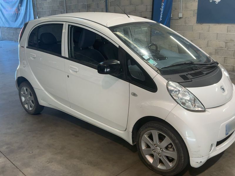 Peugeot iOn electric drive 35 kW Active 2016 – снимка 12