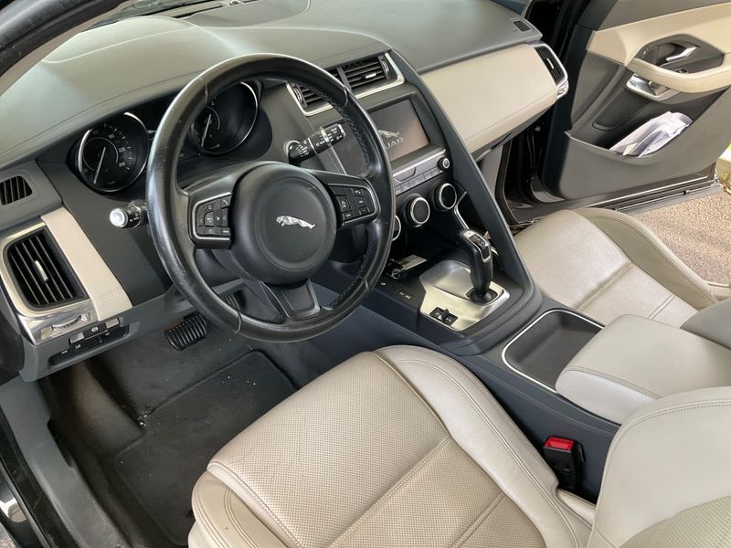 Jaguar E-Pace D180 S AWD 2018 – снимка 33