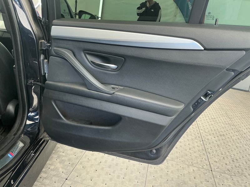 BMW 5er M550d xDrive 2013 – снимка 23