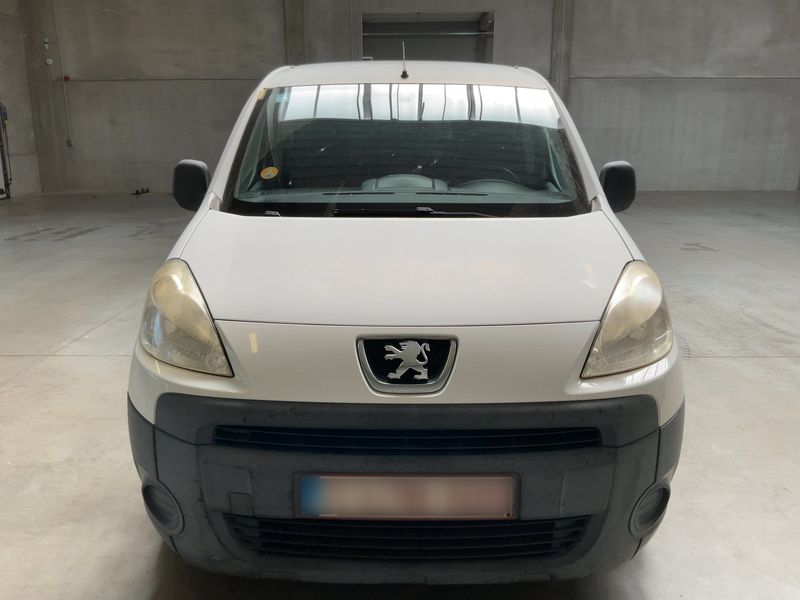 Peugeot Partner 1.6 HDi Filou 2010 – снимка 14