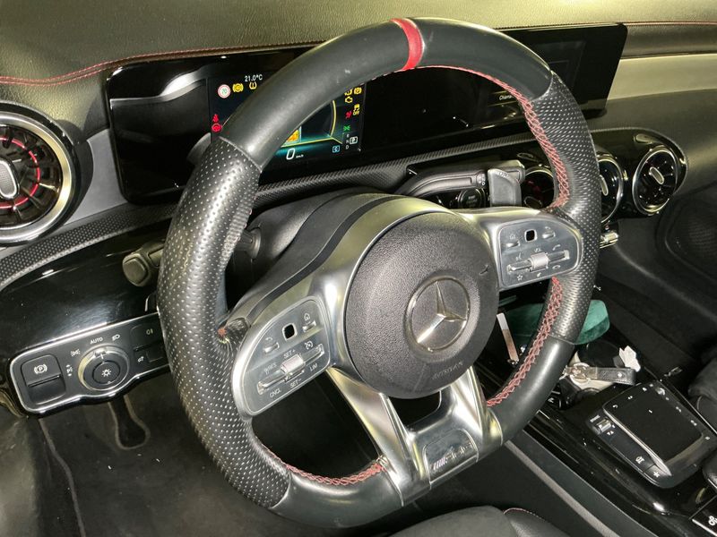Mercedes-Benz CLA-Klasse CLA 35 AMG 4Matic 2020 – снимка 29