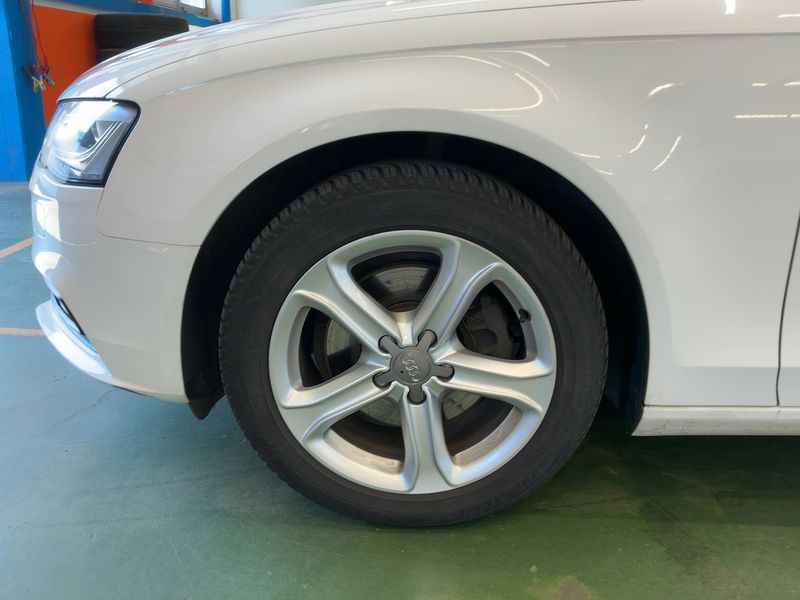 Audi A4 2.0 TDI Ambition 2013 – снимка 17