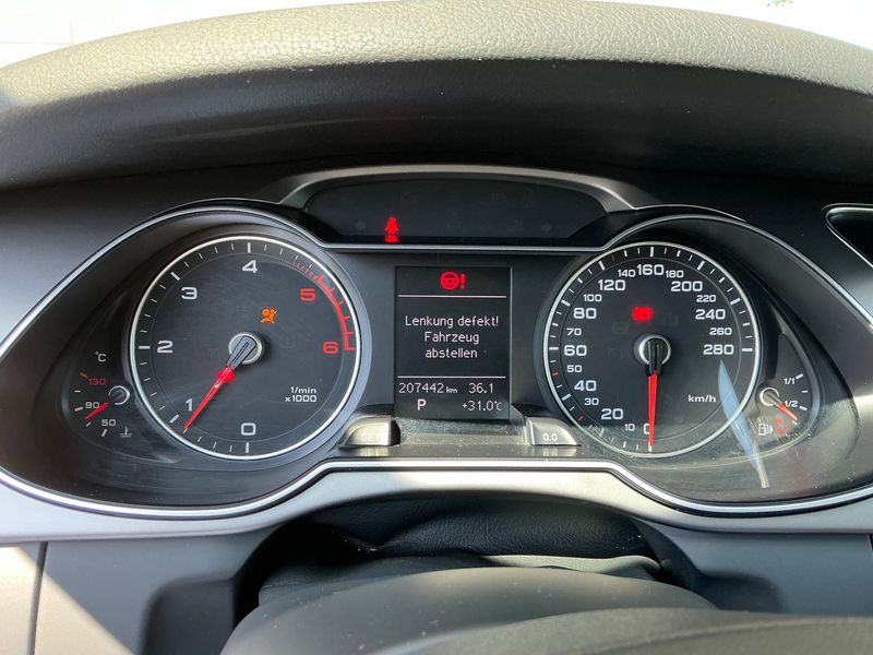 Audi A4 2.0 TDI Ambition 2013 – снимка 13