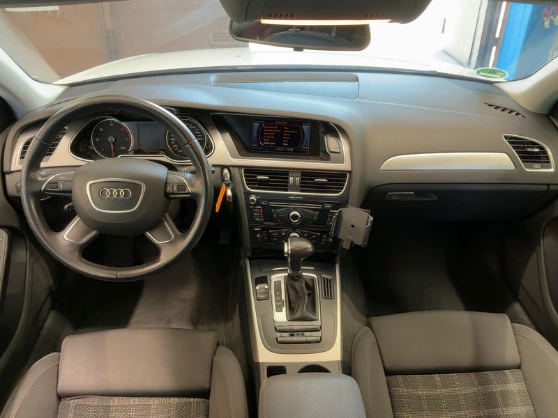 Audi A4 2.0 TDI Ambition 2013 – снимка 12