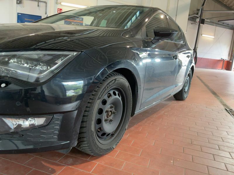 Seat Leon 2.0 TDI FR 2016 – снимка 2