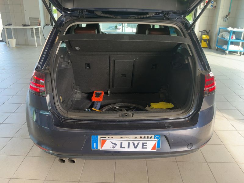 Volkswagen Golf VII 2.0 TDI Highline BlueMotion Tech 2015 – снимка 15