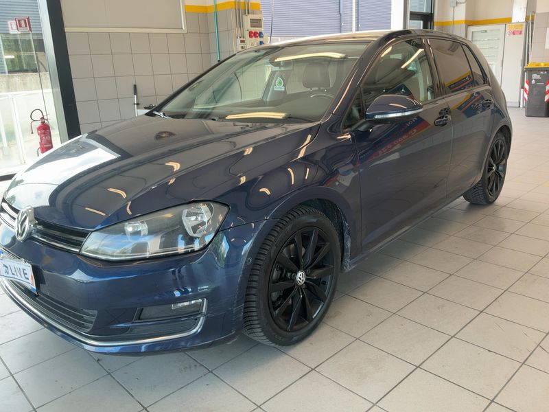 Volkswagen Golf VII 2.0 TDI Highline BlueMotion Tech 2015 – снимка 2