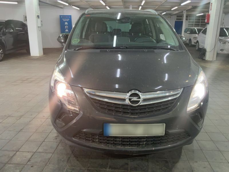 Opel Zafira Tourer 2.0 CDTI Excellence 2014 – снимка 14
