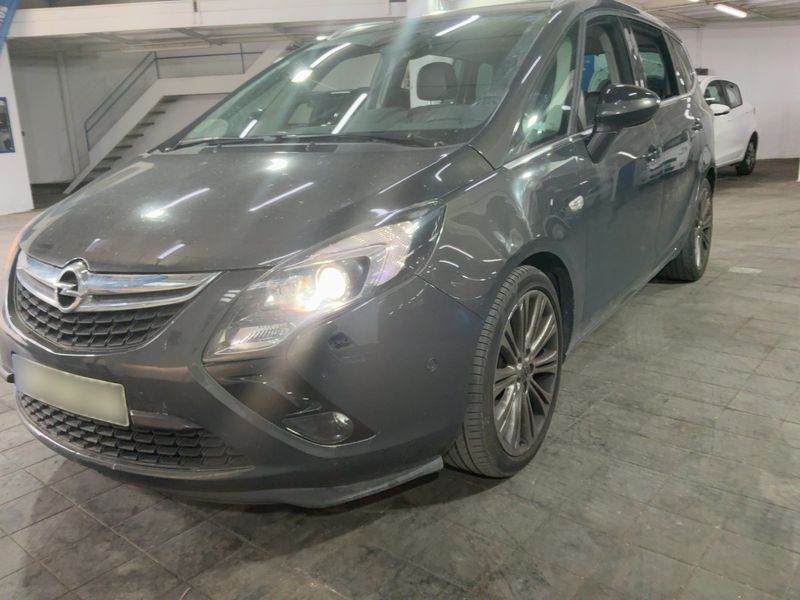 Opel Zafira Tourer 2.0 CDTI Excellence 2014 – снимка 2