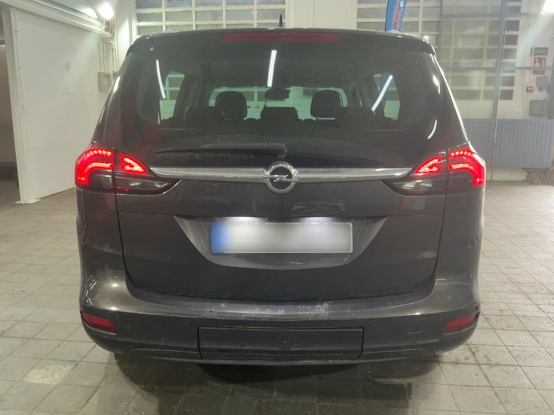 Opel Zafira Tourer 2.0 CDTI Excellence 2014 – снимка 7
