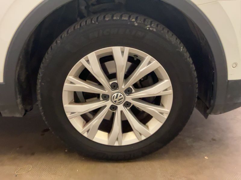 Volkswagen Tiguan 2.0 TDI Comfortline 4Motion BlueMotion Tech 2017 – снимка 11