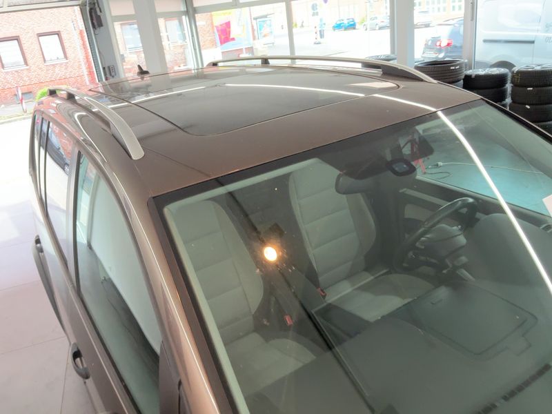 Volkswagen Touran 2.0 TDI CrossTouran 2014 – снимка 13