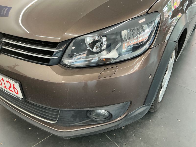 Volkswagen Touran 2.0 TDI CrossTouran 2014 – снимка 32