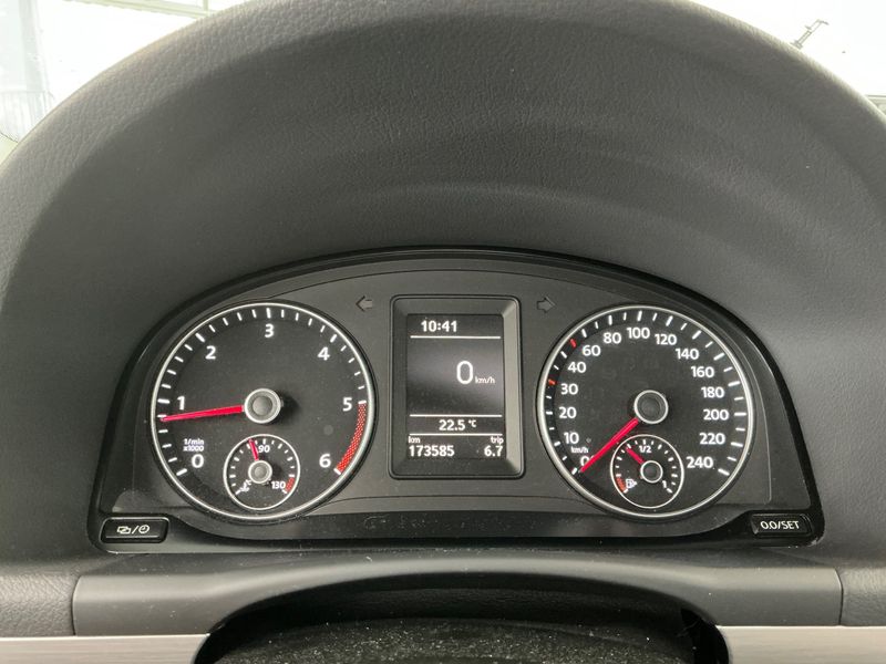 Volkswagen Touran 2.0 TDI CrossTouran 2014 – снимка 18