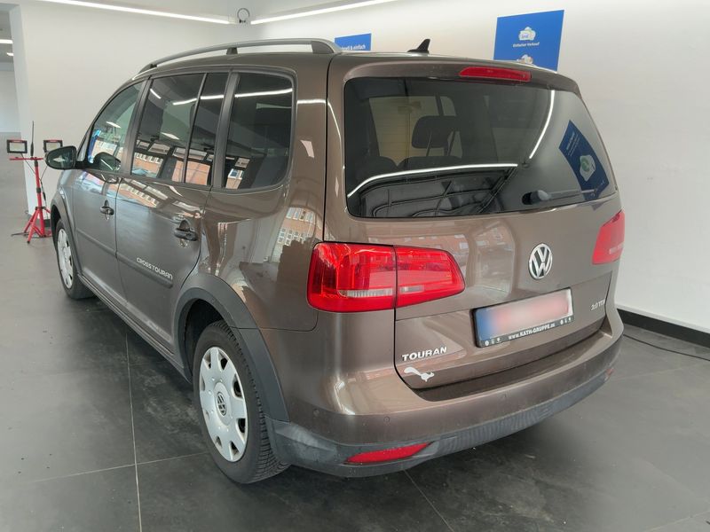 Volkswagen Touran 2.0 TDI CrossTouran 2014 – снимка 6