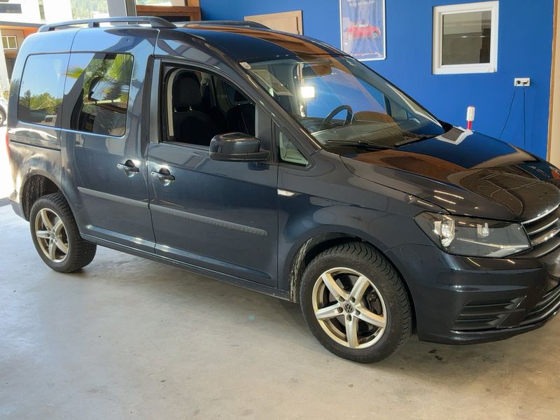 Volkswagen Caddy 2.0 TDI Trendline 4Motion BlueMotion Tech 2015 – снимка 12