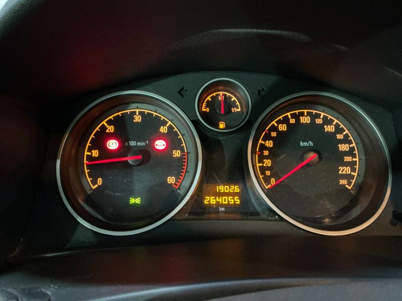 Opel Astra 1.7 CDTI Edition 2009 – снимка 4