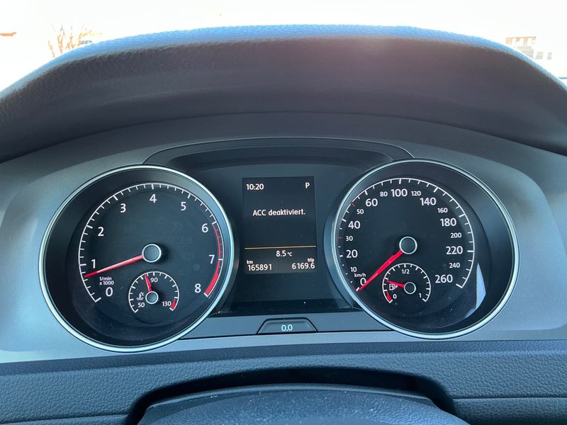 Volkswagen Golf VII 1.2 TSI Lounge BlueMotion Tech 2015 – снимка 18