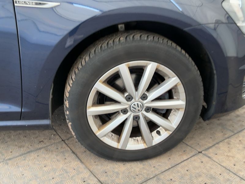 Volkswagen Golf VII 1.2 TSI Lounge BlueMotion Tech 2015 – снимка 11