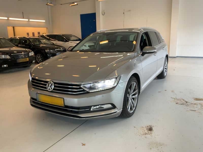 Volkswagen Passat 1.6 TDI Carat BlueMotion Tech 2016