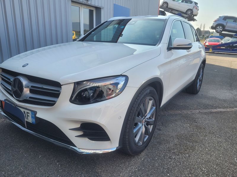 Mercedes-Benz GLC-Klasse GLC 250 4Matic AMG Line 2016 – снимка 2