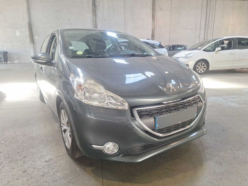 Peugeot 208 1.6 HDi Affaire Pack CD Clim Confort 2015 – снимка 6