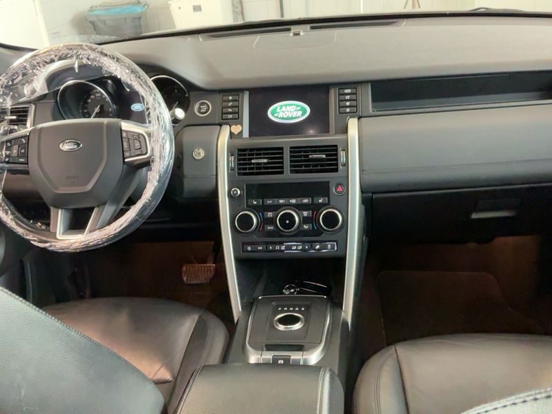 Land Rover Discovery Sport 2.0 Td4 SE AWD 2019 – снимка 18