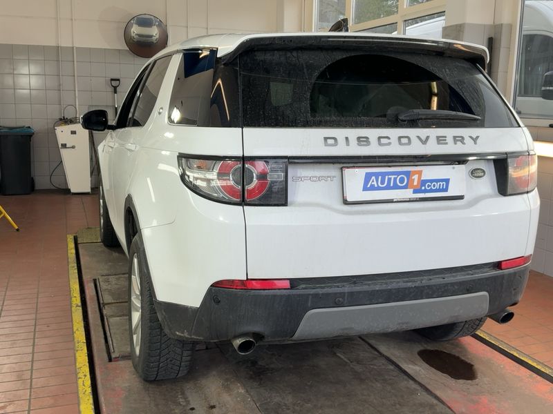Land Rover Discovery Sport 2.0 Td4 SE AWD 2019 – снимка 6