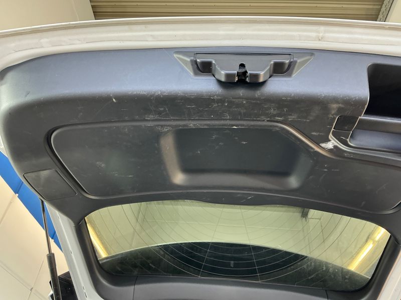 Land Rover Discovery Sport 2.0 Td4 SE AWD 2019 – снимка 24