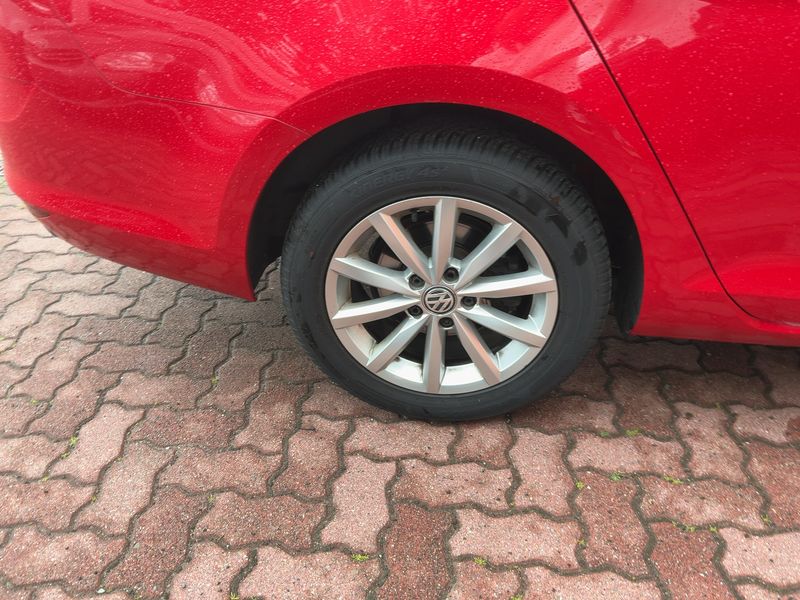 Volkswagen Golf VII 2.0 TDI Lounge BlueMotion Tech 2015 – снимка 9