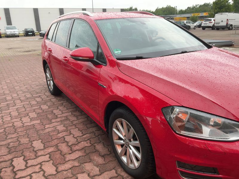 Volkswagen Golf VII 2.0 TDI Lounge BlueMotion Tech 2015 – снимка 12
