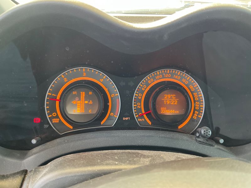 Toyota Auris 2.0 D-4D Sol 2007 – снимка 4