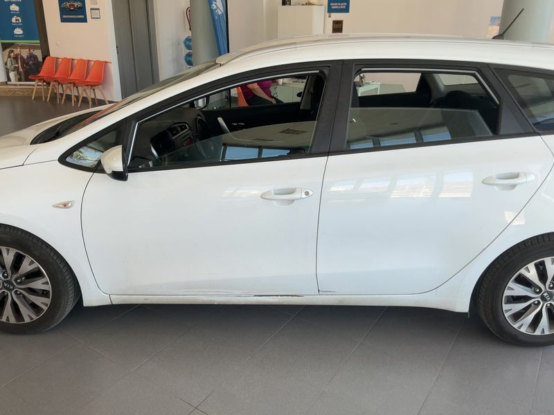 Kia cee'd 1.6 CRDi Concept Plus 2017 – снимка 4