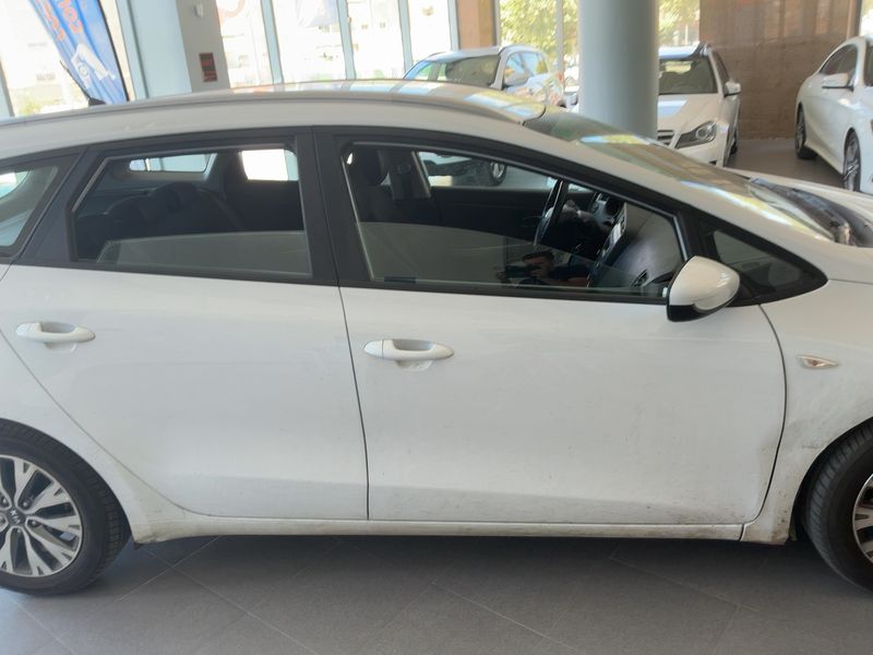 Kia cee'd 1.6 CRDi Concept Plus 2017 – снимка 10