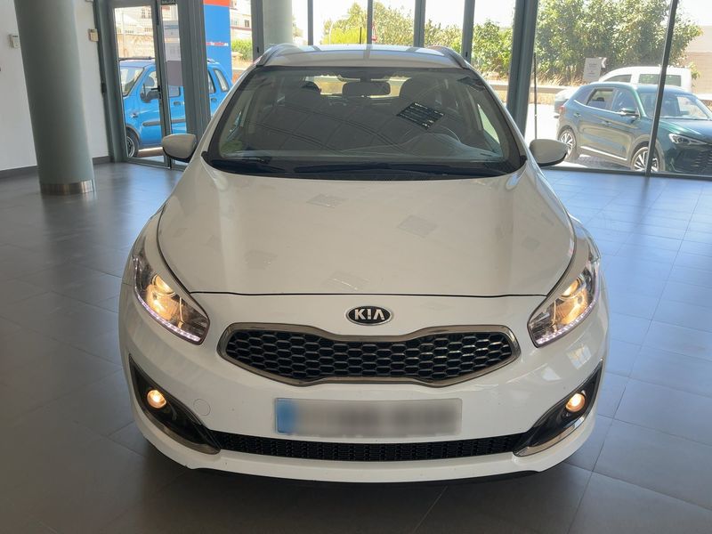 Kia cee'd 1.6 CRDi Concept Plus 2017 – снимка 14