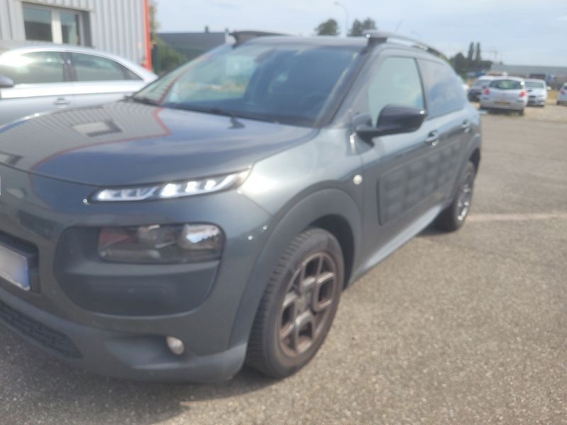 Citroen C4 Cactus 1.6 Blue-HDi Shine 2015 – снимка 2