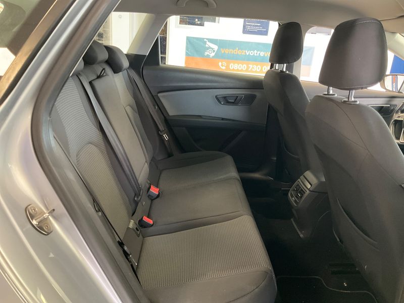 Seat Leon 1.6 TDI Style Business 2019 – снимка 19