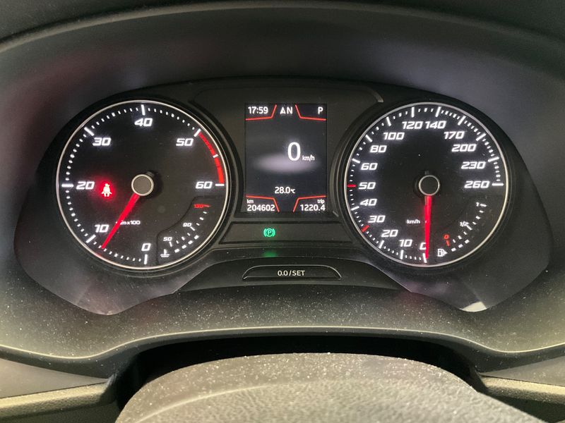 Seat Leon 1.6 TDI Style Business 2019 – снимка 18