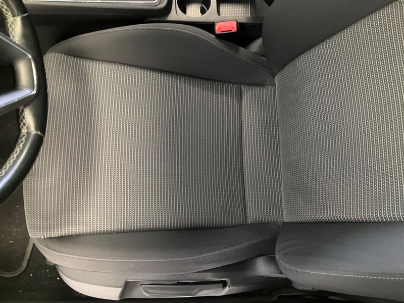 Seat Leon 1.6 TDI Style Business 2019 – снимка 23