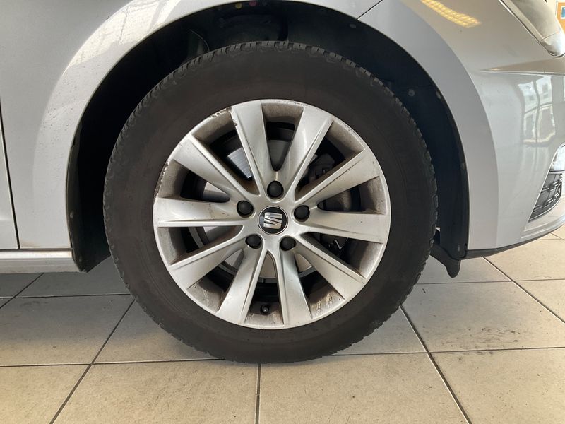 Seat Leon 1.6 TDI Style Business 2019 – снимка 11