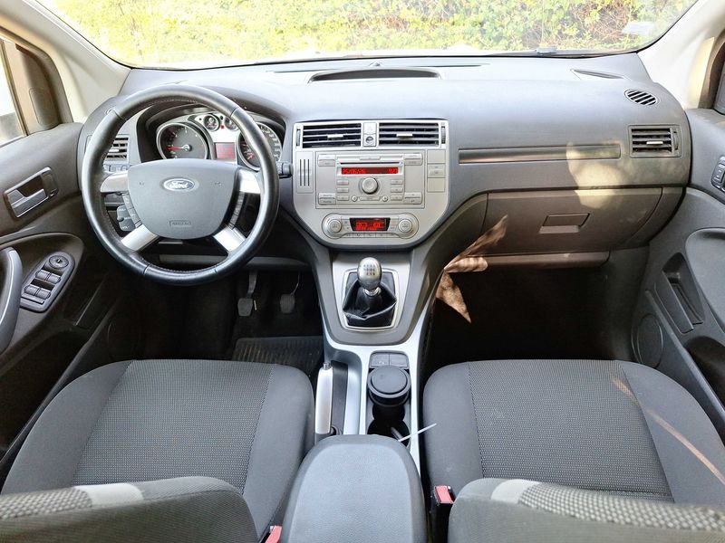 Ford Kuga 2.0 TDCi Trend 2012 – снимка 11