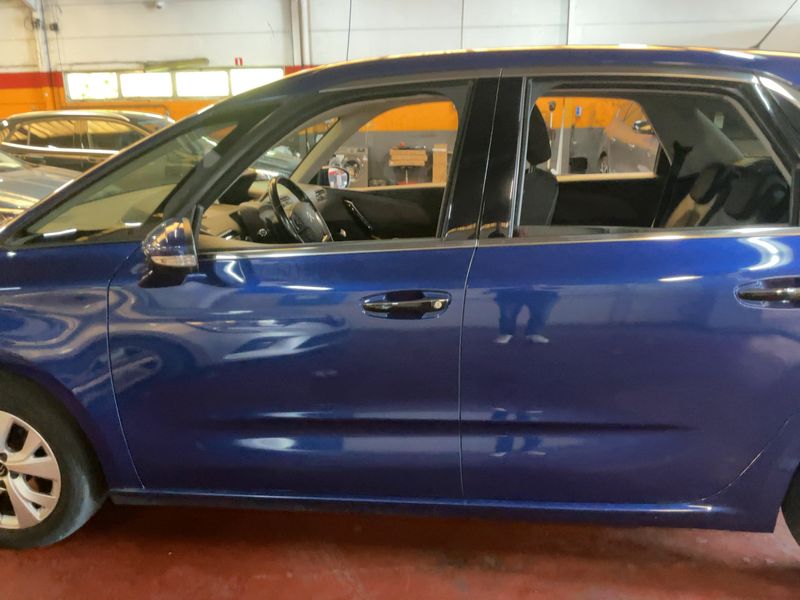 Citroen C4 Picasso 1.6 Blue-HDi Confort 2017 – снимка 4