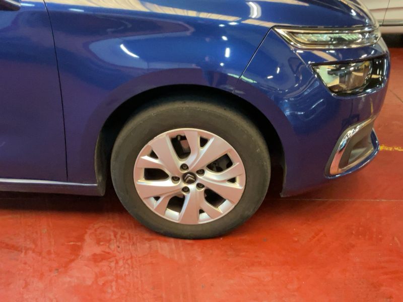 Citroen C4 Picasso 1.6 Blue-HDi Confort 2017 – снимка 11