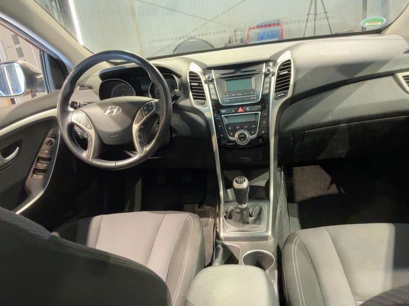 Hyundai i30 1.6 CRDi Style 2014 – снимка 17