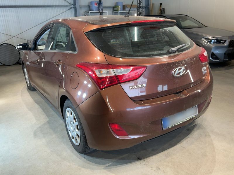 Hyundai i30 1.6 CRDi Style 2014 – снимка 6
