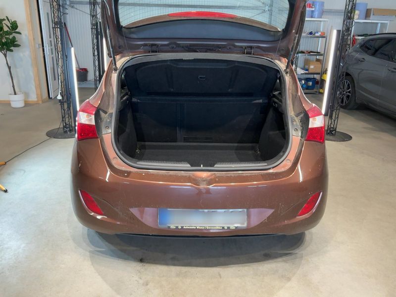 Hyundai i30 1.6 CRDi Style 2014 – снимка 15